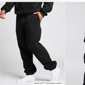 Comfrt Signature Black Sweatpants